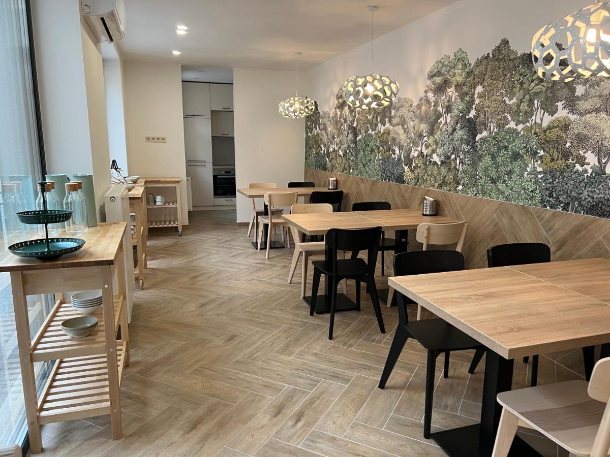 H11 Rooms Έστεργκομ Εξωτερικό φωτογραφία