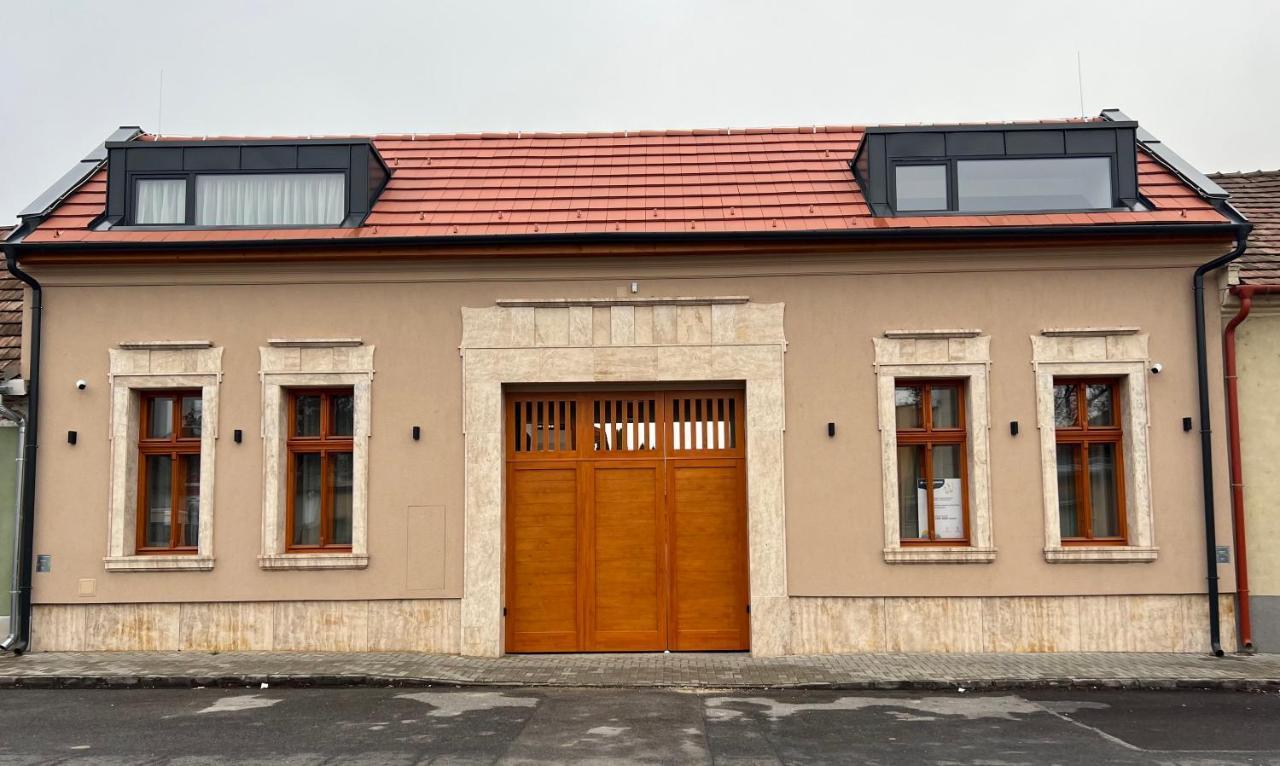 H11 Rooms Έστεργκομ Εξωτερικό φωτογραφία