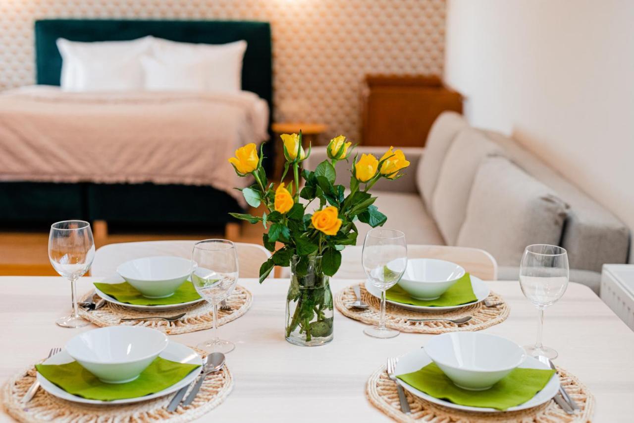H11 Rooms Έστεργκομ Εξωτερικό φωτογραφία