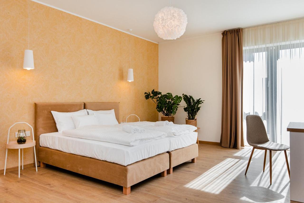 H11 Rooms Έστεργκομ Εξωτερικό φωτογραφία